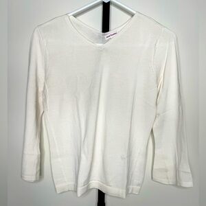 New Frontier V-Neck Sweater - Classic Comfort and Timeless Style